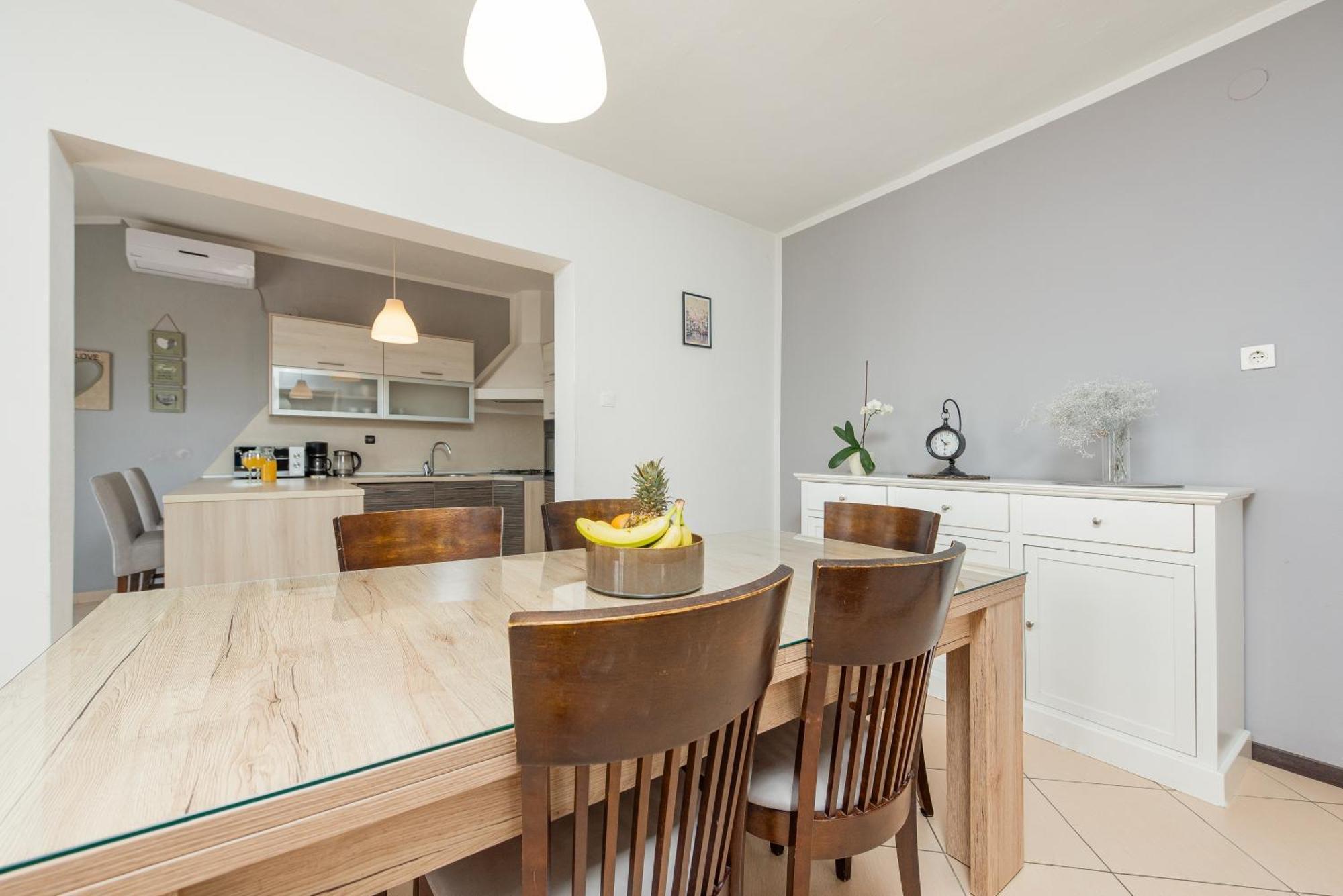 Apartman Mara Poljica  ภายนอก รูปภาพ