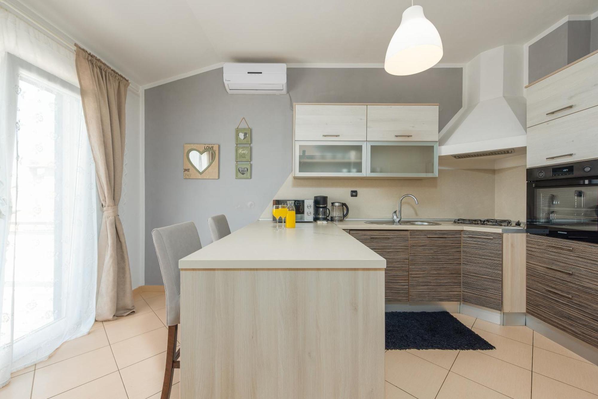 Apartman Mara Poljica  ภายนอก รูปภาพ